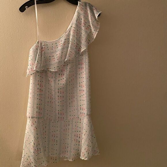 BCBGeneration Spiraling Ladder One Shoulder Dress - Picture 5 of 8